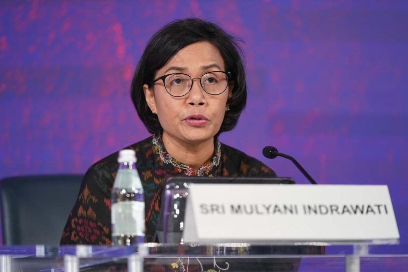 Menteri Keuangan Sri Mulyani Indrawati, mengatakan defisit APBN merupakan dampak terhadap tekanan global domestik 