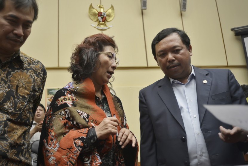 Susi Pudjiastuti (m) 