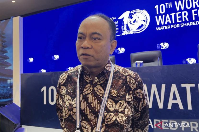 Menteri Komunikasi dan Informatika (Menkominfo) Budi Arie Setiadi memberi keterangan setelah konferensi pers, 