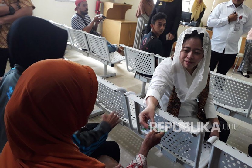 Menteri Koodinator Bidang Pembangunan Manusia dan Kebudayaan (Menko PMK) Puan Maharani melakukan kunjungan kerja ke RS PKU Muhammadiyah Gamping, Sleman Selasa (3/4). 