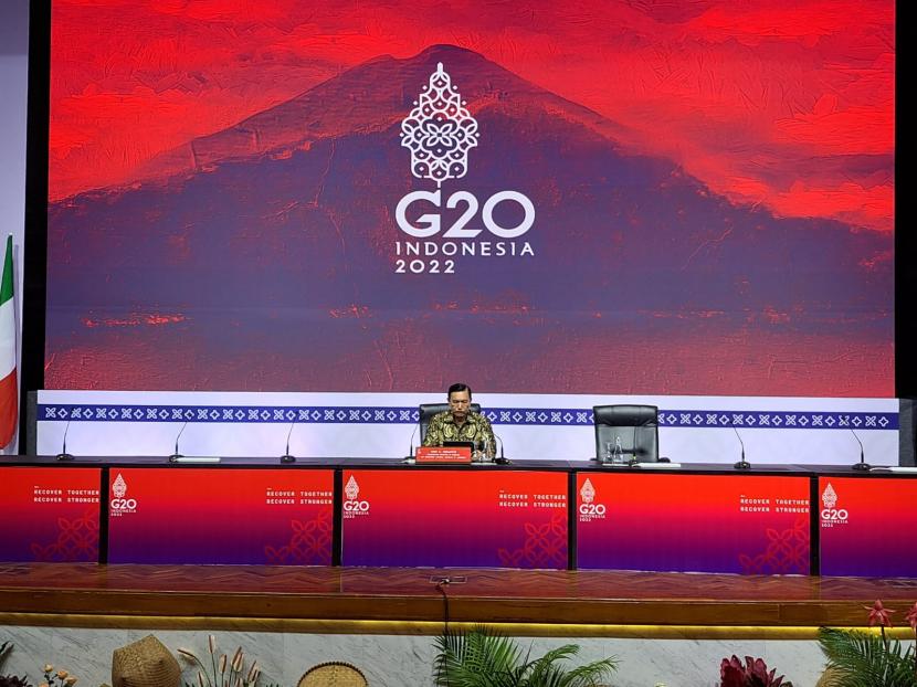 Menteri Koordinator Bidang Maritim dan Investasi Luhut Binsar Pandjaitan menjelaskan 17 kepala negara menyatakan kehadirannya pada puncak KTT G20 di Bali 15-16 November mendatang. 