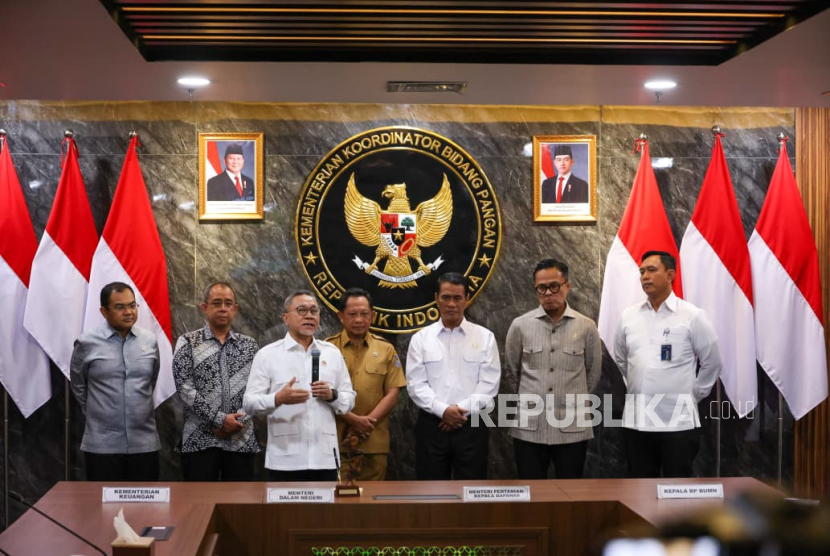 Menko Pangan: Selamat, Mentan Amran Berkinerja Terbaik Sesuai Indikator