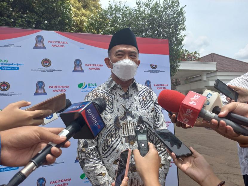 Menteri Koordinator Bidang Pembangunan Manusia dan Kebudayaan (PMK) Muhadjir Effendy saat ditemui di Istana Wakil Presiden, Jakarta, Kamis (27/10). 