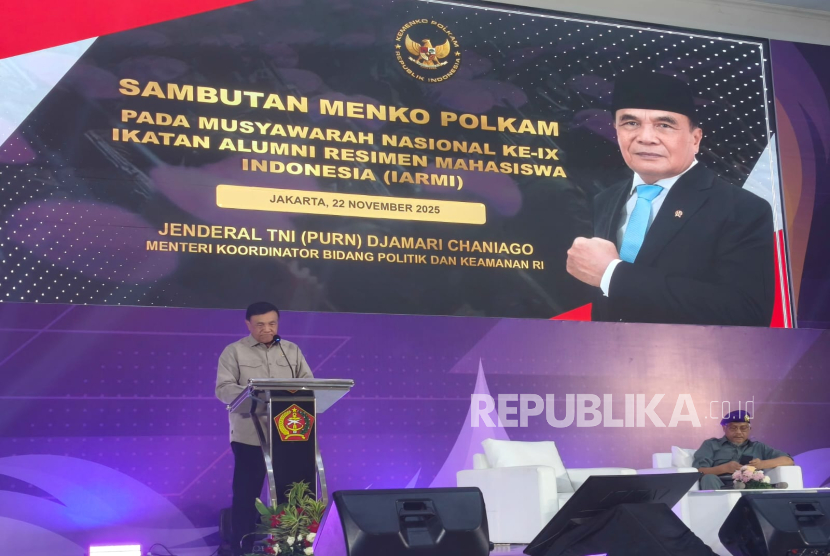 Menteri Koordinator Bidang Politik dan Keamanan (Menkopolkam) Jenderal (Purn) Djamari Chaniago