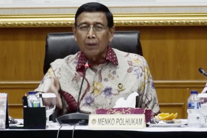 Menteri Koordinator Bidang Politik, Hukum dan Keamanan (Menko Polhukam), Wiranto
