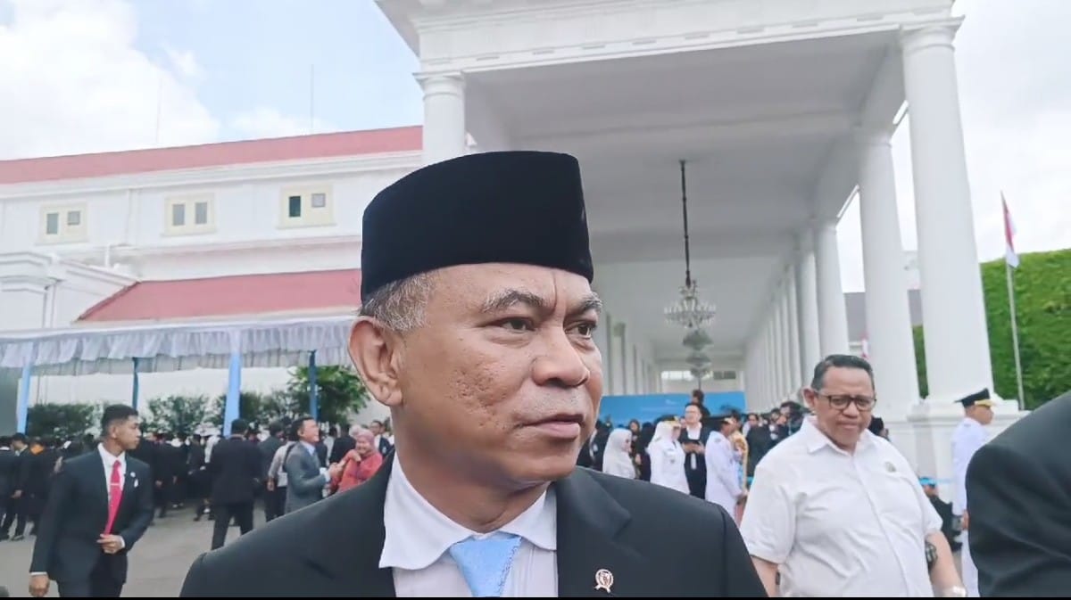 Menteri Koperasi Budi Arie Setiadi di Kompleks Istana Kepresidenan, Jakarta Pusat, Kamis (20/2/2025).