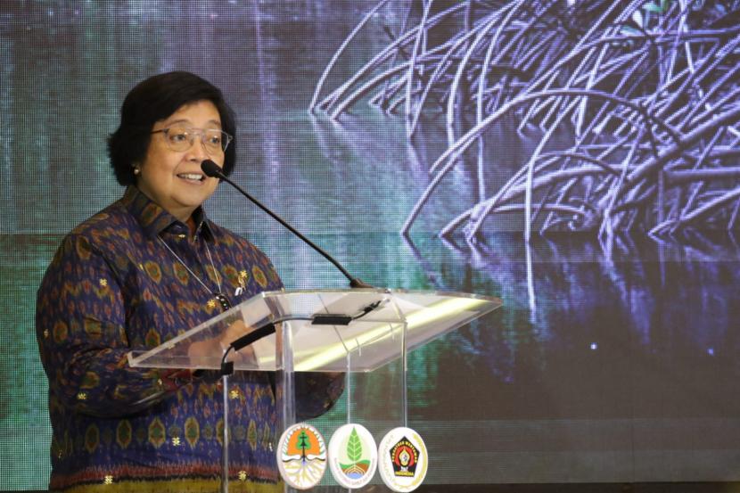 Menteri LHK Siti Nurbaya dalam surat tertanggal 19 Januari 2022 meminta kepada Gubernur Provinsi se-Indonesia untuk memiliki pemahaman yang sama atas kebijakan pengendalian perubahan iklim dan setiap perkembangannya.  