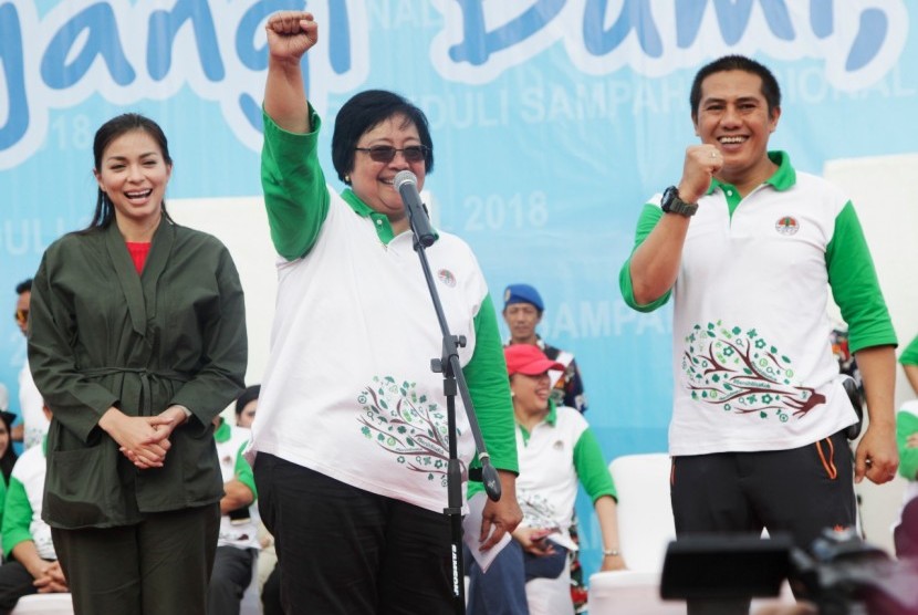 Menteri Lingkungan Hidup dan Kehutanan Siti Nurbaya Bakar memberikan sambutan pada Hari Lingkungan Hidup (HLH) 2018 di Jakarta.