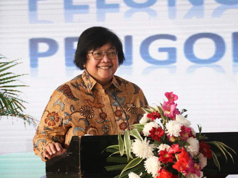 Menteri Lingkungan Hidup dan Kehutanan Siti Nurbaya pada sambutannya di acara Peringatan HPSN 2021 bertemakan “Sampah Bahan Baku Ekonomi di Masa Pandemi” yang diselenggarakan secara hybrid (luring dan daring) dari Jakarta, Senin, (22/2).