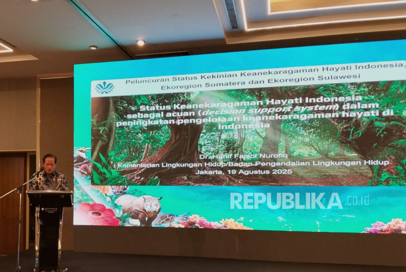 Menteri Lingkungan Hidup, Hanif Faisol Nurofiq dalam peluncuran dokumen Status Kekinian Keanekaragaman Hayati Indonesia, Ekoregion Sumatra dan Sulawesi, Selasa (19/8/2025).