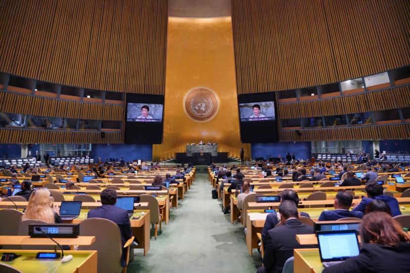Menteri Luar Negeri (Menlu) RI Retno Marsudi berpidato di Sidang Majelis Umum PBB ke-77 di New York, Senin (26/9/2022) 