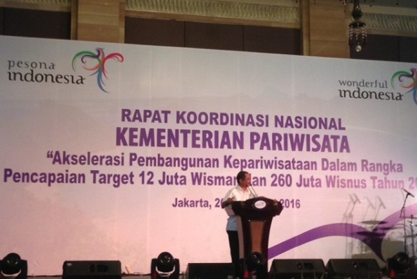Menteri Pariwisata Arief Yahya dalam memberikan sambutan Rakornas Pariwisata di Grand Ballroom Hotel Indonesia Kempinski, Selasa (26/1)