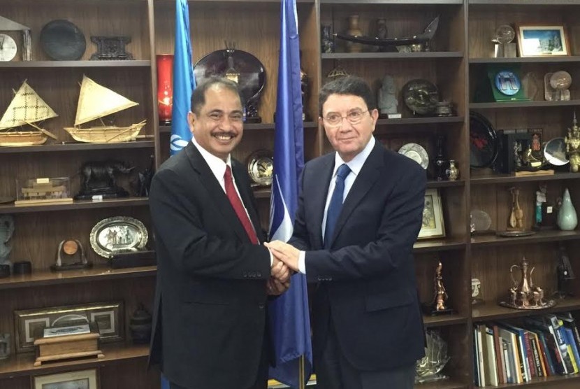Menteri Pariwisata Arief Yahya (kiri) mengunjungi markas UNWTO di Madrid.