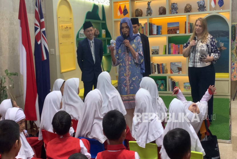 Menteri Pembangunan Internasional sekaligus Menteri Multikultural Australia Anne Aly, Senin (4/8/2025), berkunjung ke Masjid Istiqlal.