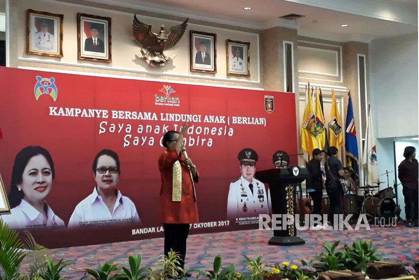 Menteri Pemberdayaan Perempuan dan Perlindungan Anak (PPPA) Yohana Susana Yembise menghadiri deklarasi anak layak di Provinsi Lampung, Selasa (17/10).  