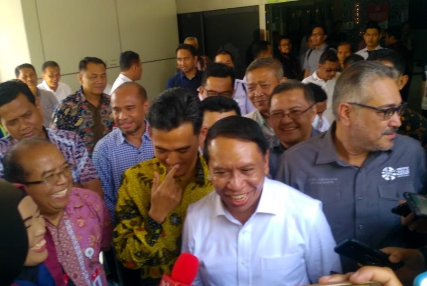 Menteri Pemuda dan Olahraga (Menpora) RI kabinet Indonesia Maju, Zainudin Amali saat menyambangi Kantor Kemenpora RI di Jakarta, Rabu (23/10).