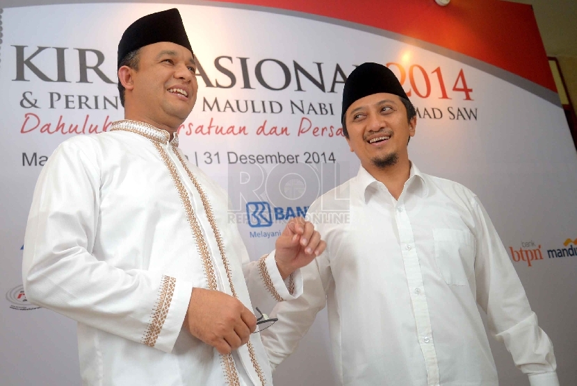  Menteri Pendidikan dan Kebudayaan Anies Baswedan, dan Ustadz Yusuf Mansyur hadir dalam acara Dzikir Nasional 2014 di Masjid At-Tin, Jakarta, Rabu (31/12). 