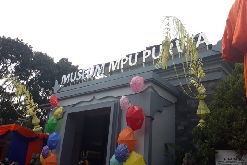 Menteri Pendidikan dan Kebudayaan (Mendikbud)  Profesor Muhadjir Effendi meresmikan Museum Mpu Purwa di Kota Malang, Sabtu (14/7. 