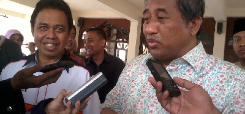 Menteri Pendidikan dan Kebudayaan (Mendikbud) Republik Indonesia, Muhammad Nuh, memberikan pernyataan kepada wartawan usai mengunjungi empat SD di Depok, yaitu SDN Cilodong 2, Sukamaju 2 dan 3 serta Tugu 3. Dia mengatakan akan terus membenahi sekolah rusak