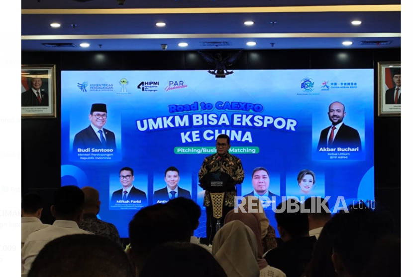 Menteri Perdagangan Budi Santoso selaku kemoterapi speaker dalam acara Road to CAEXPO-CABIS ke-22 Tahun 2025 dengan tema 