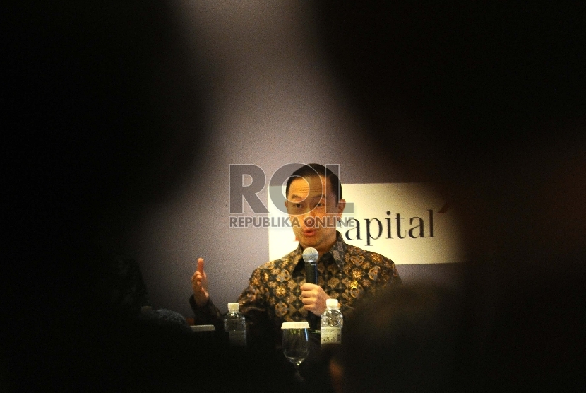 Menteri Perdagangan Thomas Lembong berbicara saat Rapat Kerja Nasional Kamar Dagang Indonesia di Jakarta, Senin (19/10).