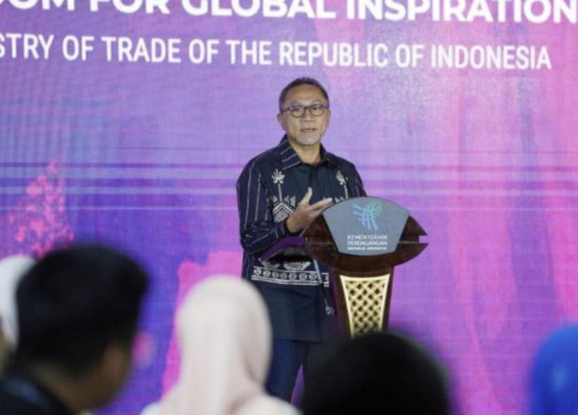 Menteri Perdagangan Zulkifli Hasan ada Road to Jakarta Muslim Fashion Week (JMFW) 2023 di Jakarta, Selasa (23/8/2022).