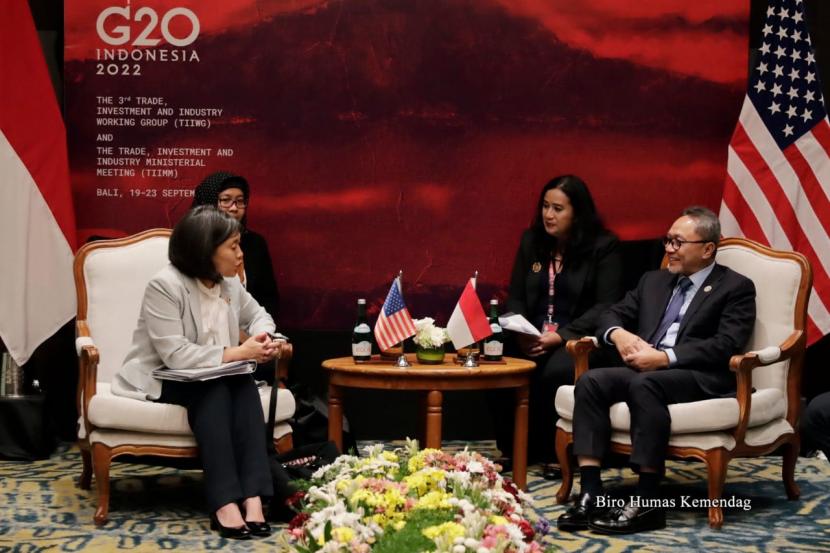 Menteri Perdagangan Zulkifli Hasan meminta dukungan United United States Trade Representative (USTR) Duta Besar Katherine Tai agar mempercepat penerapan Generalized System of Preferences (GSP) untuk Indonesia di sela pertemuan TIIMM G20 di Bali, Kamis (22/9/2022). 