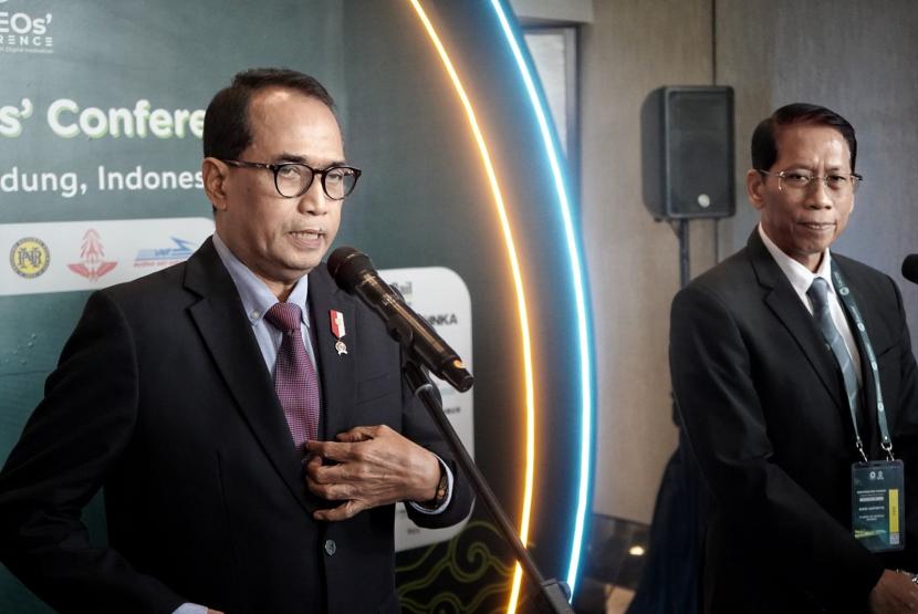 Menteri Perhubungan (Menhub) Budi Karya Sumadi dalam kegiatan ASEAN Railway CEO’s Conference (ARCEOs’ Conference) ke-44 di Hotel Pullman Bandung, Selasa (3/9/2024). 