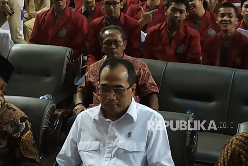 Menteri Perhubungan (Menhub) RI, Budi Karya Sumardi di Universitas  Muhammadiyah Malang (UMM), Jumat (30/11). 