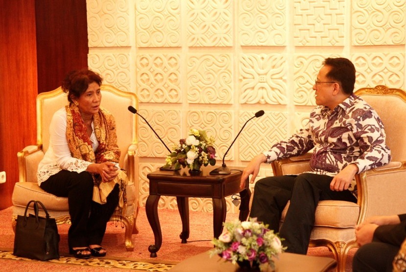 Menteri Perikanan dan Kelautan Susi Pudjiastuti bertemu dengan Ketua DPD Irman Gusman