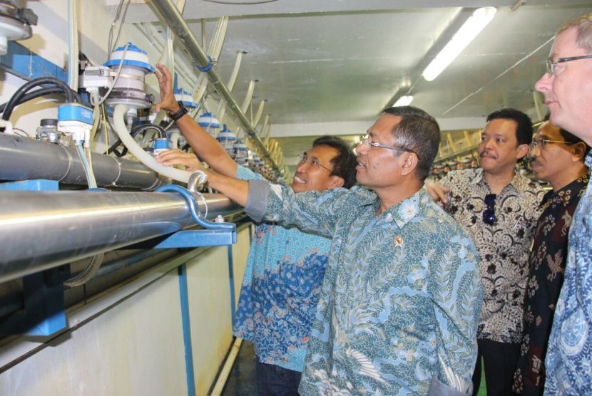 Menteri Perindustrian mengunjungi pabrik Greenfield di Malang.