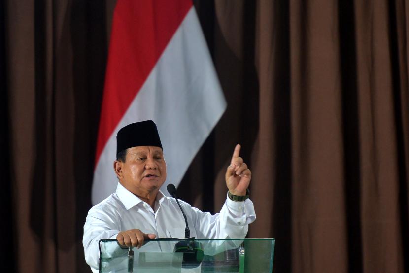 Menteri Pertahanan RI sekaligus Bacapres Partai Gerindra, Prabowo Subianto. Pengamat sebut dibanding Ganjar, semestinya Prabowo umumkan lebih cepat cawapresnya.