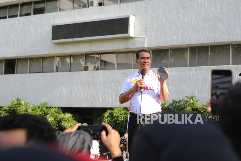 Menteri Pertanian (Mentan) Andi Amran Sulaiman saat peringatan Hari Antikorupsi Sedunia (Harkodia) 2024 di Lapangan Kantor Pusat Kementan, Jakarta, pada Jumat (13/12/2024) pagi.