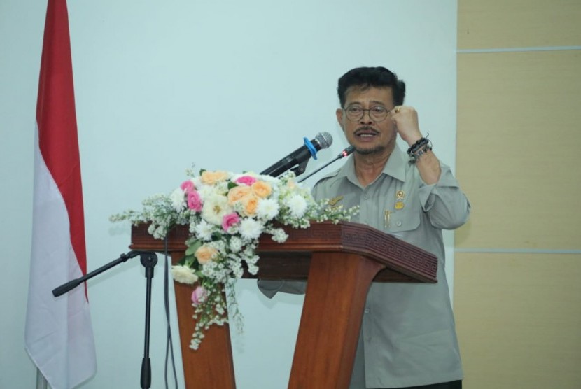 Menteri Pertanian (Mentan) Syahrul Yasin Limpo minta Kementan bangun koneksi jaringan informasi terkait data pertanian seluruh Indonesia.