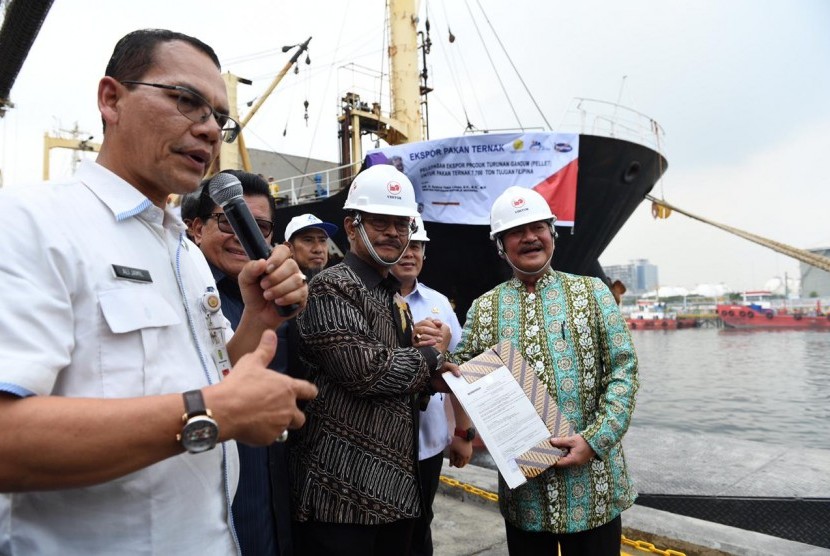 Menteri Pertanian (Mentan) Syahrul Yasin Limpo melepas ekspor komoditas pertanian, Rabu (27/11). 