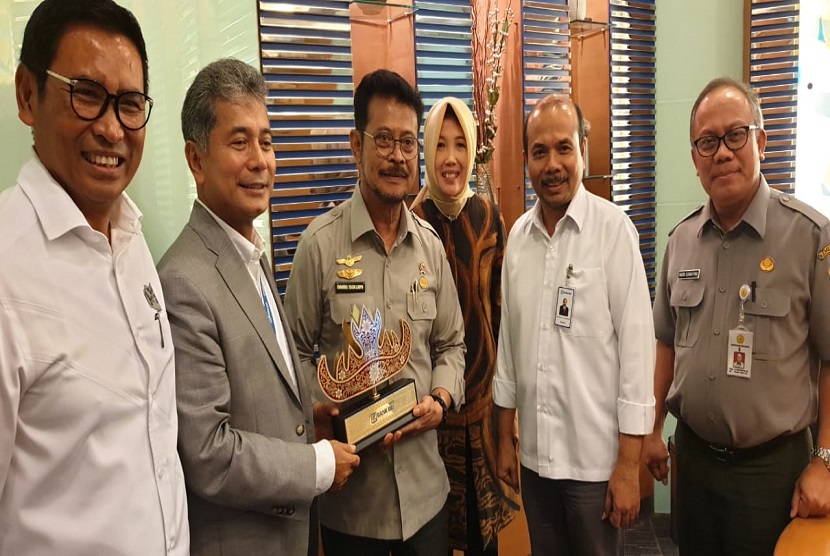 Menteri Pertanian(Mentan), Syahrul Yasin Limpo kunjungi kantor pusat  PT Bank Rakyat Indonesia (BRI)  kemarin Kamis, (19/12).