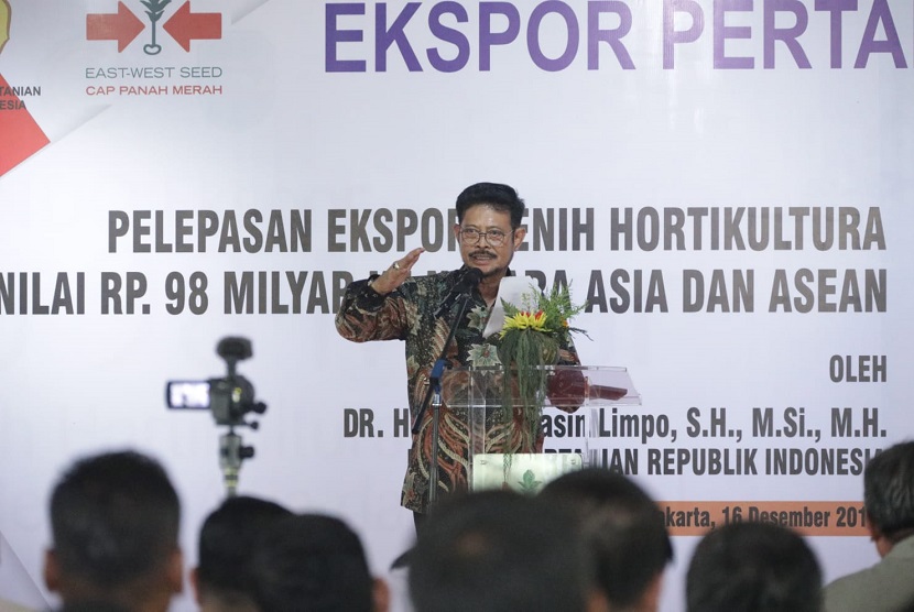 Menteri Pertanian (Mentan) Syahrul Yasin Limpo melepas ekspor benih sayuran Cap Panah Merah sebagai produk jual perusahaan East West Seed (Ewindo), Senin (16/12).