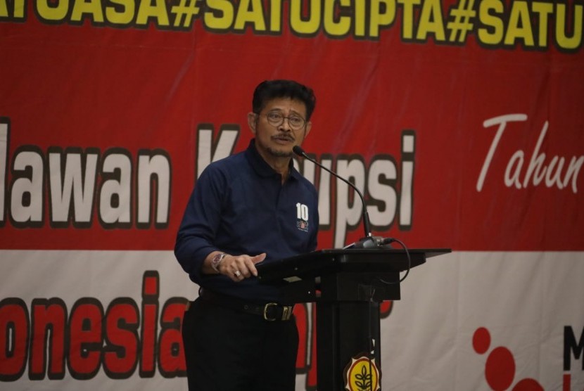 Menteri Pertanian (Mentan) Syahrul Yasin Limpo saat peringatan Hari Antikorupsi Sedunia di Auditorium Utama Kementan, Jakarta, Jumat (13/12).