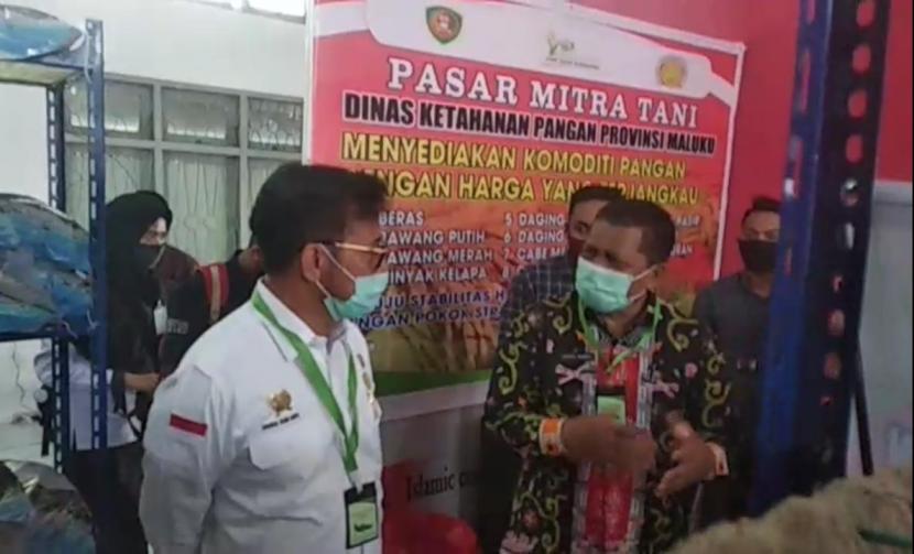  Menteri Pertanian Syahrul Ya Menteri Pertanian Syahrul Yasin Limpo melakukan kunjungan kerja ke Maluku, Sabtu (30/5). sin Limpo melakukan kunjungan kerja ke Maluku, Sabtu (30/5). 