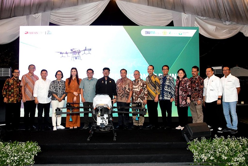 Menteri Pertanian Syahrul Yasin Limpo berkesempatan meninjau kesiapan program Smart Precision Farming itu di Gresik, Jawa Timur, Selasa (30/5/2023) malam
