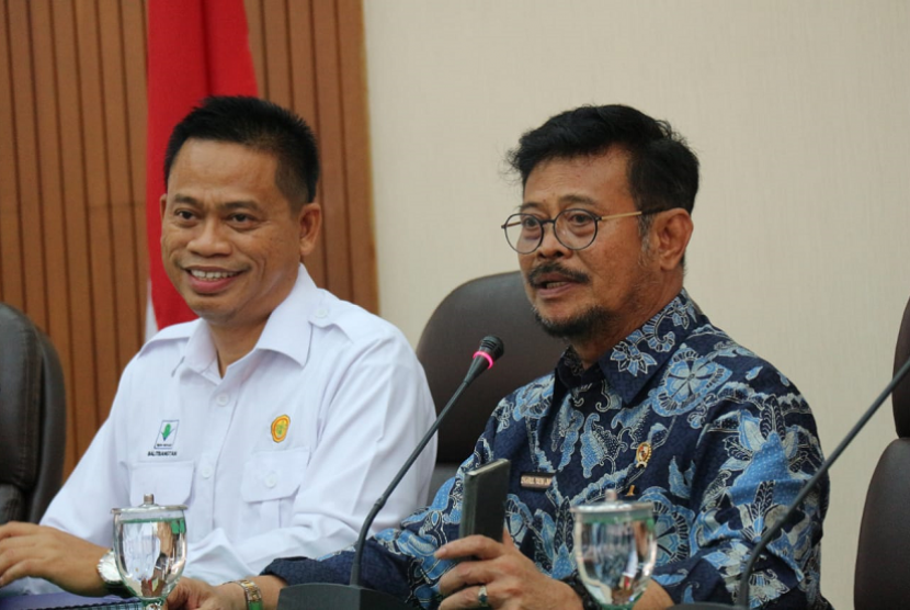Menteri Pertanian Syahrul Yasin Limpo melakukan kunjungannya ke Kantor Pusat Badan Penelitian dan Pengembangan Pertanian (Balitbangtan), Rabu (4/12).