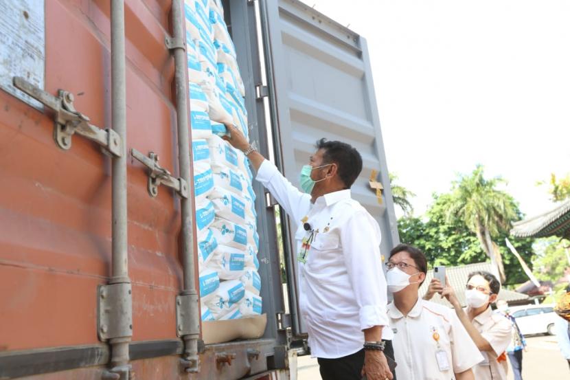 Menteri Pertanian, Syahrul Yasin Limpo, melepas ekspor perdana produk asam amino untuk pakan ternak berupa Trytophan Granule sebanyak 327 metrik ton ke tujuh negara di Asia dan Eropa. 