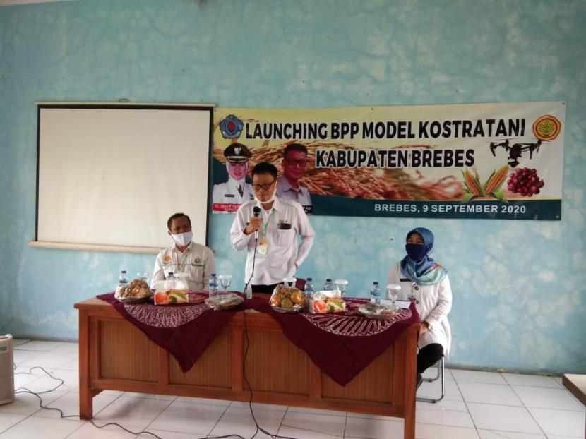 Menteri Pertanian Syahrul Yasin Limpo memberikan pengarahan saat acara launching empat Balai Pelatihan Pertanian (BPP) di Kabupaten Brebes, Jawa Tengah, Rabu (9/9).  