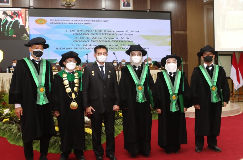 Menteri Pertanian Syahrul Yasin Limpo pada Orasi Pengukuhan Tiga Profesor Riset di Kementerian Pertanian di Bogor, Jumat (28/1/2022).