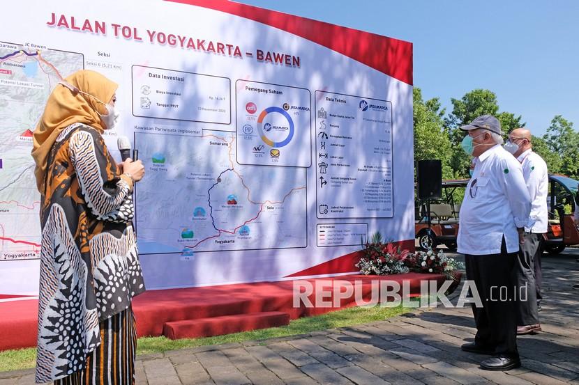 Pemaparan saat penandatanganan Perjanjian Pengusahaan Jalan Tol (PPJT) dan Perjanjian Penjaminan Proyek Jalan Tol Yogyakarta-Bawen. 