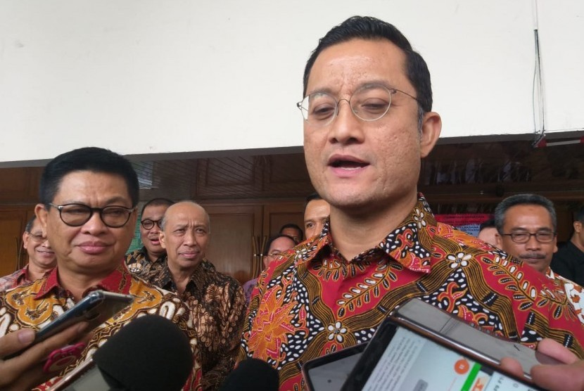 Menteri Sosial Juliari Batubara