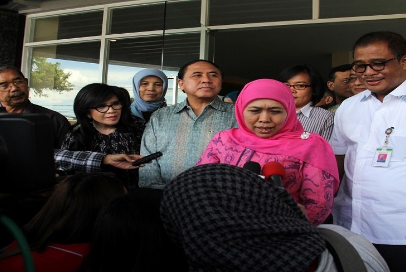  Menteri Sosial Khofifah Indar Parawansa,