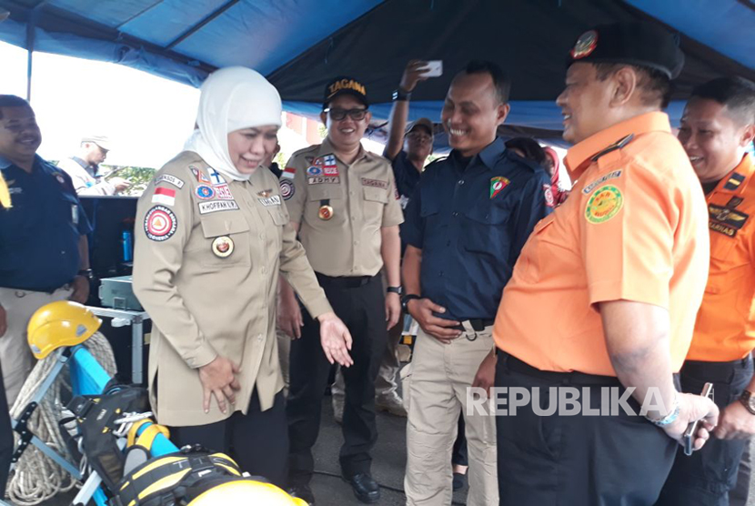 Menteri sosial Khofifah Indar Parawansa membuka Pelatihan Penjenjangan Tagana Madya Angkatan I dan II Bidang Search and Resque dan Pemantapan TOT Dukungan Psikososial di Tagana Training Centre Sentul Kab. Bogor, Selasa (18/7).