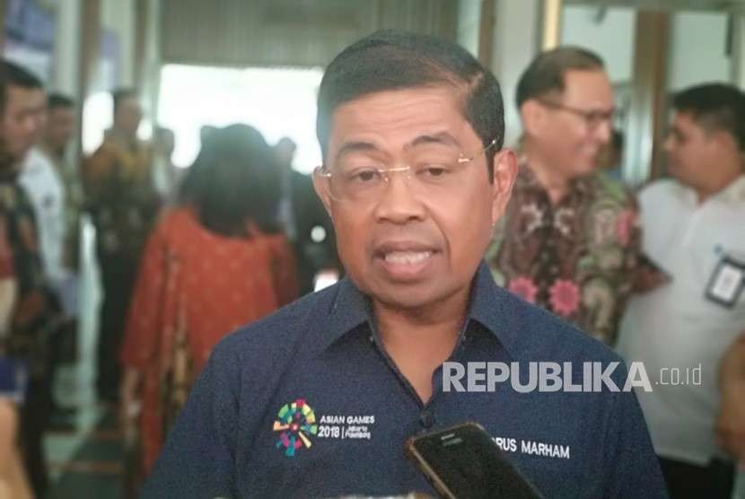 Menteri Sosial (Mensos) Idrus Marham menjelaskan mengenai perluasan penerima Bantuan Pangan Non Tunai (BPNT) di 59 kabupaten/kota sebanyak 3,5 juta keluarga di Kementerian Koordinator Pembangunan Manusia dan Kebudayaan (Kemenko PMK), Kamis (23/8). 