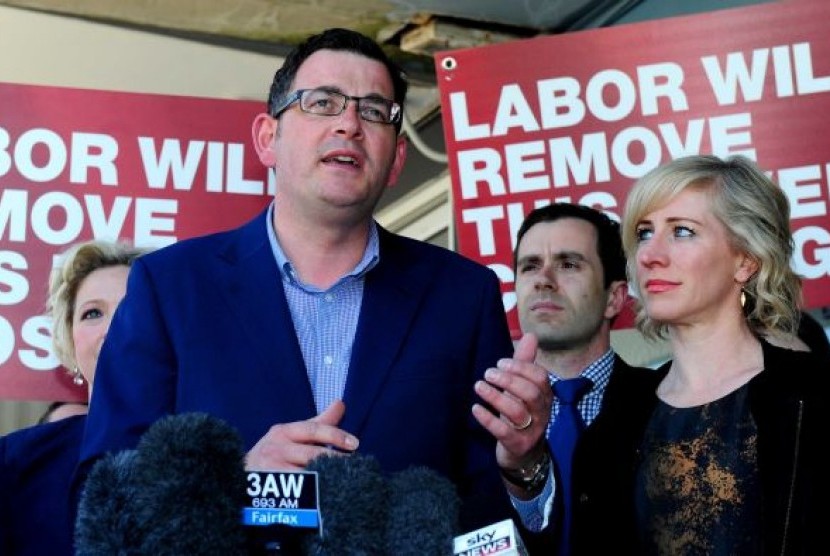 Menteri Utama Victoria Daniel Andrews dan istrinya Catherine menjelang pemilihan di tahun 2014.